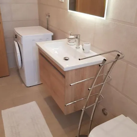 Mit Schwimmbad By Interhome Apartment Buici (Istria)
