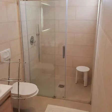 Mit Schwimmbad By Interhome
