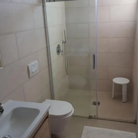 Mit Schwimmbad By Interhome Apartment Buici (Istria)